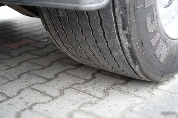 Wielton FIRANKA / MEGA / DACH PODNOSZONY / SYSTEM BDE - ROZSUWANE SŁUPKI / SAF / DACH ZBROJONY zdjęcie 24