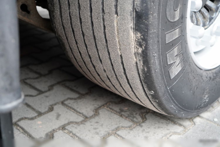 Wielton FIRANKA / MEGA / DACH PODNOSZONY / SYSTEM BDE - ROZSUWANE SŁUPKI / SAF / DACH ZBROJONY zdjęcie 25