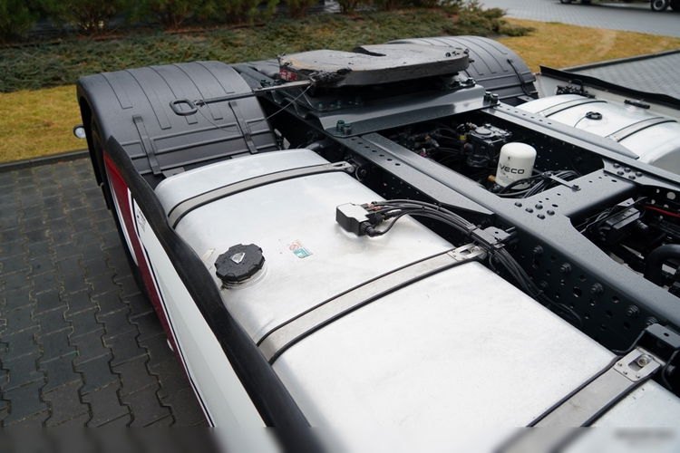 Iveco S-WAY / 510 / RETARDER / KLIMA POSTOJOWA / CAŁA NA PODUSZKACH  zdjęcie 17