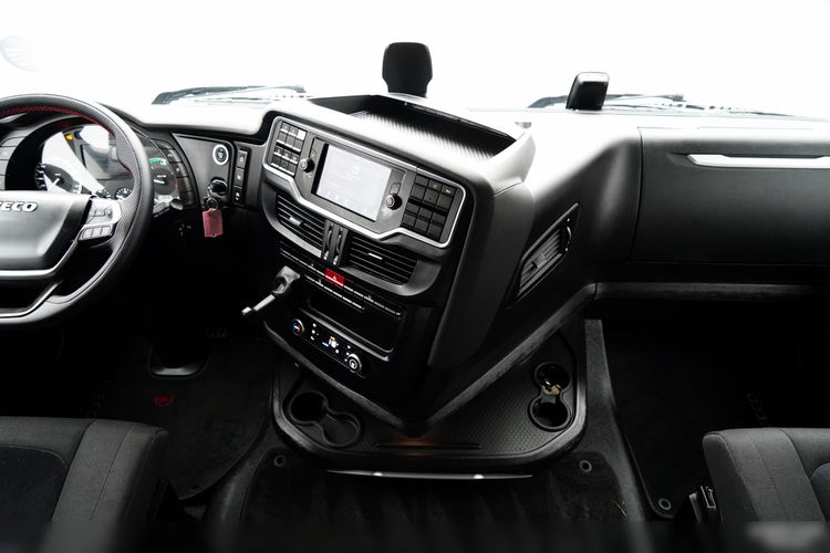 Iveco S-WAY / 510 / RETARDER / KLIMA POSTOJOWA / CAŁA NA PODUSZKACH  zdjęcie 32