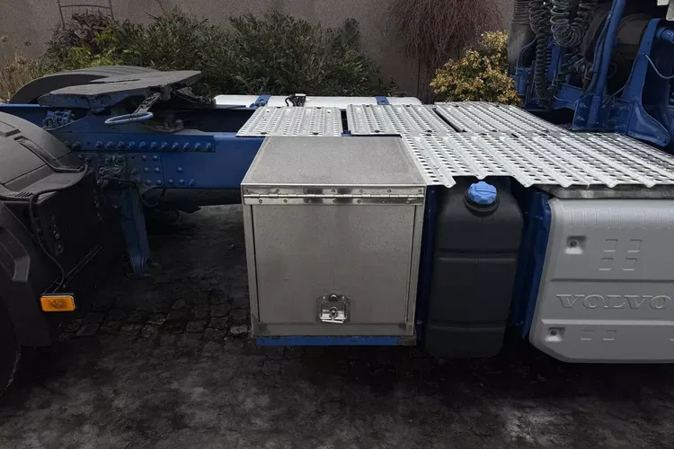 Volvo FH GLOBETROTTER zdjęcie 11