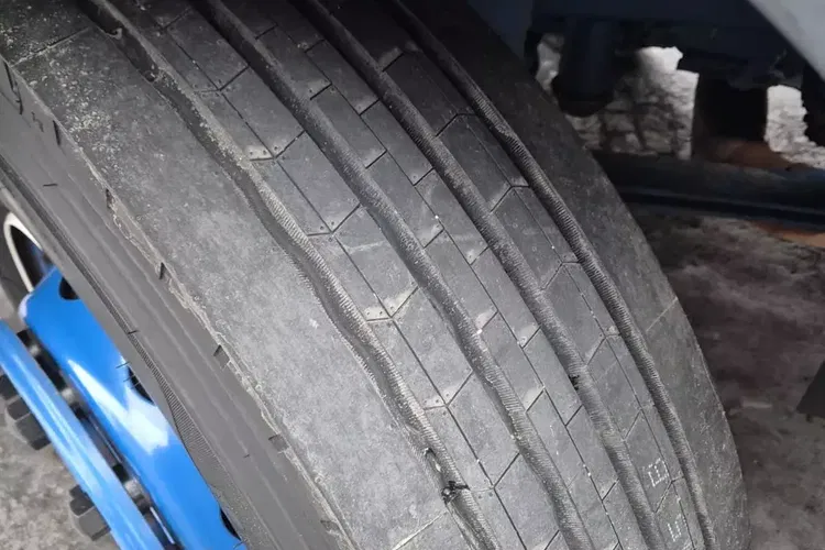 Volvo FH GLOBETROTTER zdjęcie 16