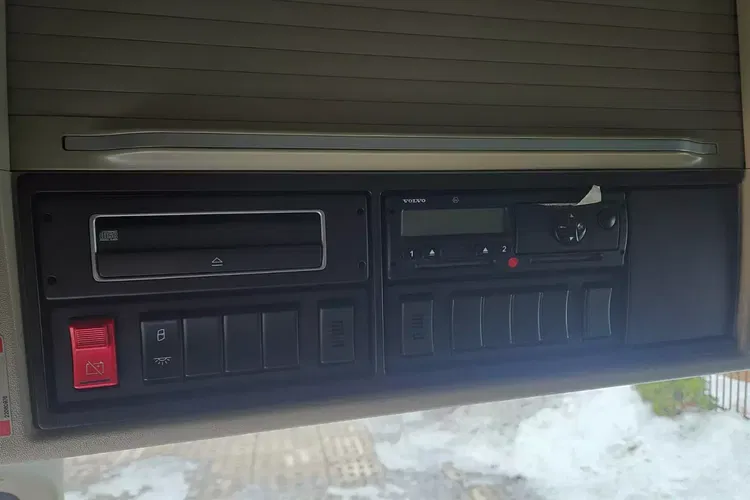 Volvo FH GLOBETROTTER zdjęcie 32