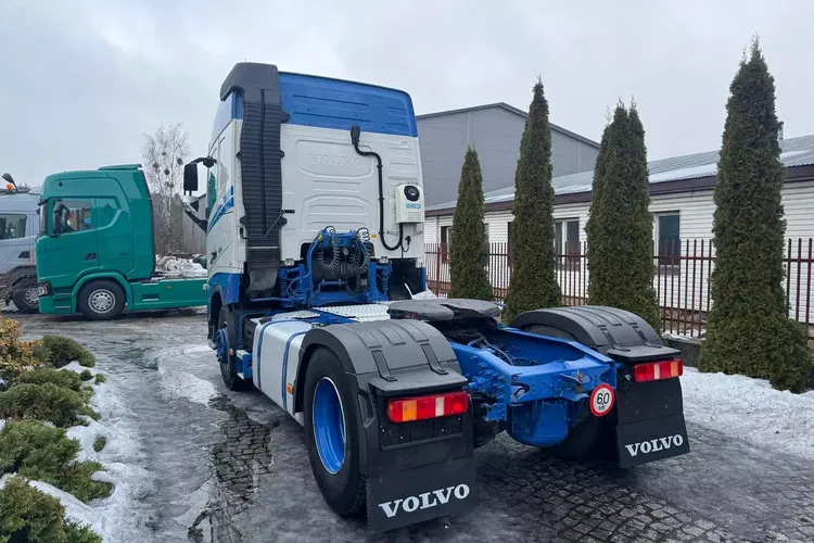 Volvo FH GLOBETROTTER zdjęcie 4