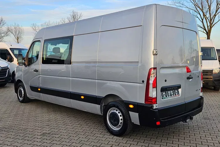 Renault Master L3H2 129999zł Netto Brygadówka 7 osób 2.3 dCi/180KM zdjęcie 10