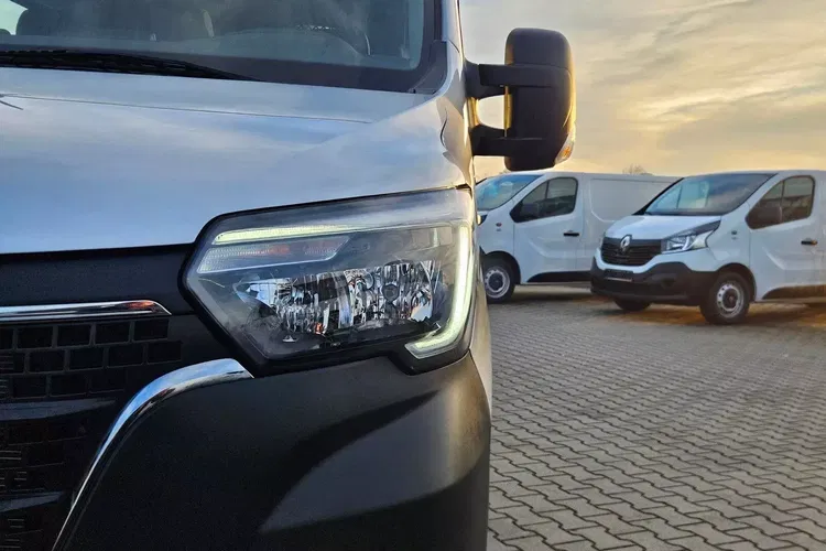 Renault Master L3H2 129999zł Netto Brygadówka 7 osób 2.3 dCi/180KM zdjęcie 15
