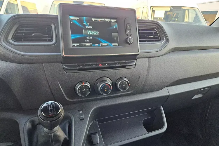 Renault Master L3H2 129999zł Netto Brygadówka 7 osób 2.3 dCi/180KM zdjęcie 26