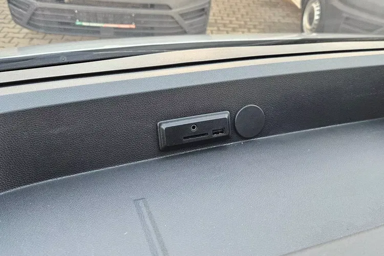 Renault Master L3H2 129999zł Netto Brygadówka 7 osób 2.3 dCi/180KM zdjęcie 27