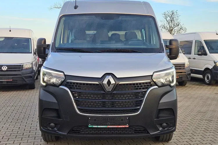 Renault Master L3H2 129999zł Netto Brygadówka 7 osób 2.3 dCi/180KM zdjęcie 4