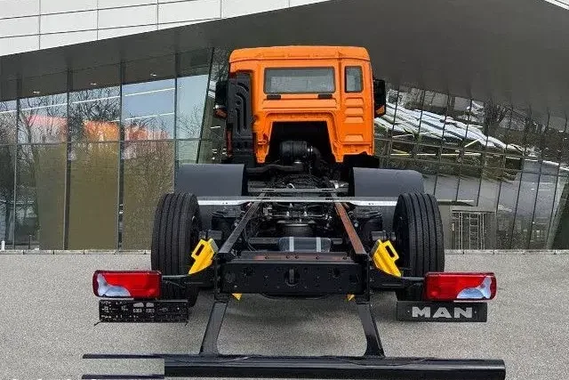 NOWE podwozie MAN TGM 26.320 6x2 / 2026 / bez przebiegu / kab. sypialna zdjęcie 6