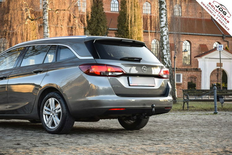 Opel Astra Z polskiego salonu  Piękny kolor  El. klapa - Led - 100% Oryginał zdjęcie 11