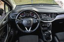 Opel Astra Z polskiego salonu  Piękny kolor  El. klapa - Led - 100% Oryginał zdjęcie 22