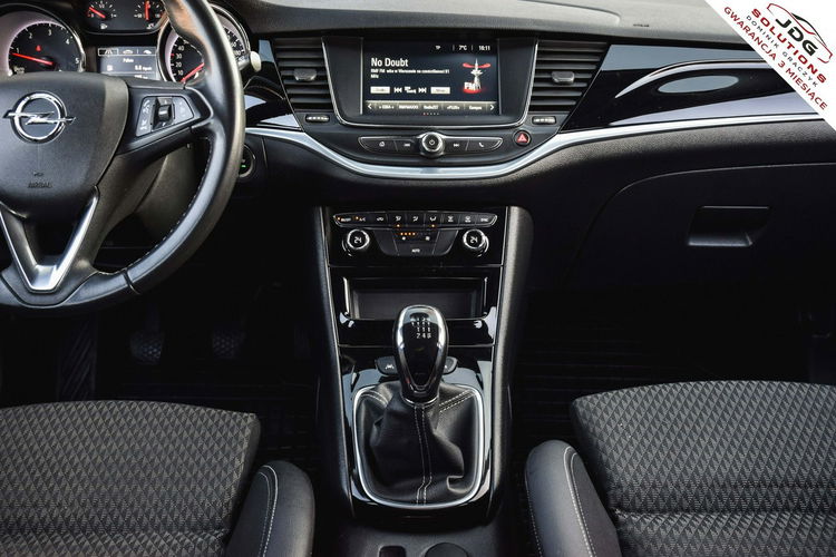 Opel Astra Z polskiego salonu  Piękny kolor  El. klapa - Led - 100% Oryginał zdjęcie 23