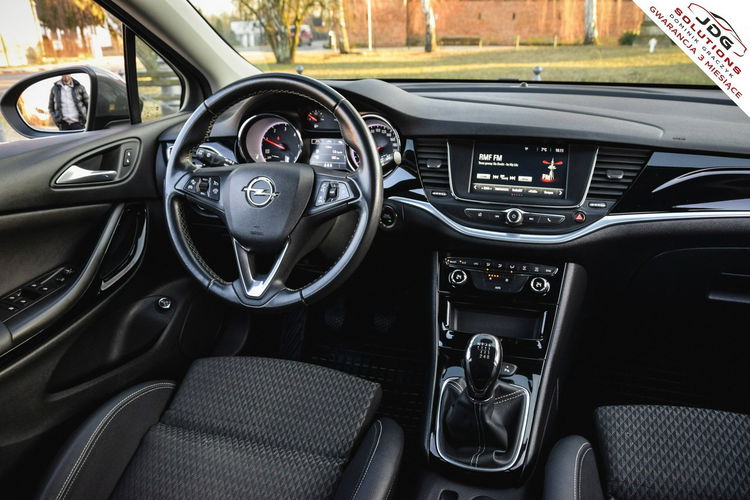 Opel Astra Z polskiego salonu  Piękny kolor  El. klapa - Led - 100% Oryginał zdjęcie 26