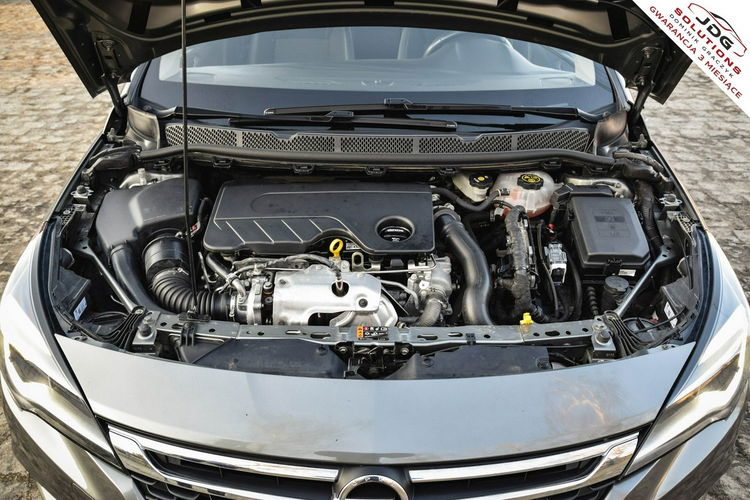 Opel Astra Z polskiego salonu  Piękny kolor  El. klapa - Led - 100% Oryginał zdjęcie 36