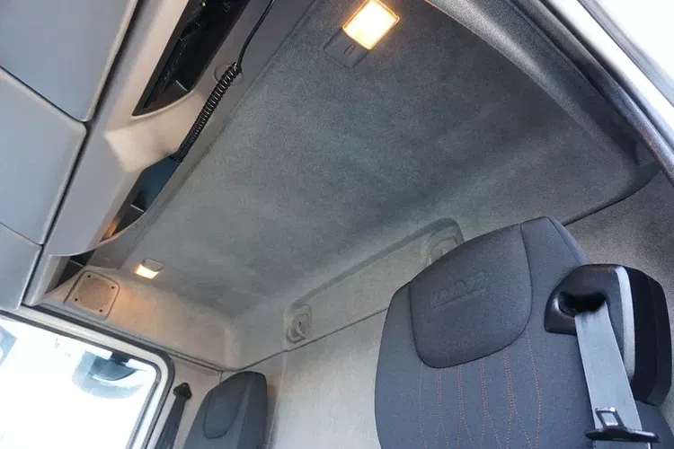 DAF LF / 290 / E 6 / FIRANKA + WINDA / ŁAD. 9 970 KG / 19 PALET zdjęcie 39