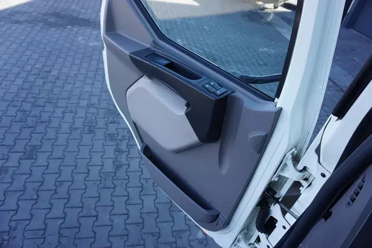 DAF LF / 290 / E 6 / FIRANKA + WINDA / ŁAD. 9 970 KG / 19 PALET zdjęcie 40