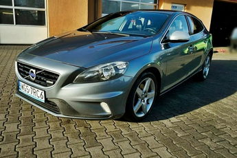 Volvo V40 1.6D2 NAVI, alu R18, automat, 2014r.