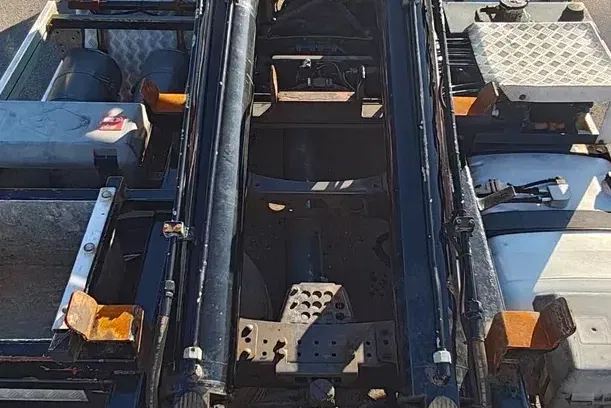 Mercedes AROCS 2545. 6x4 HAKOWIEC 20 ton zdjęcie 30