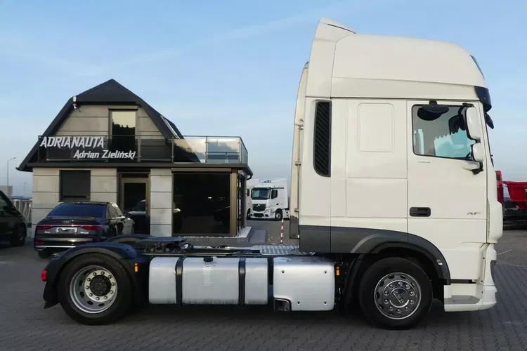 DAF XF 106.480 / LOW DECK / IDEALNY STAN / SUPER SPACE CAB / zdjęcie 11
