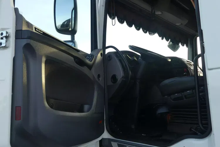 DAF XF 106.480 / LOW DECK / IDEALNY STAN / SUPER SPACE CAB / zdjęcie 18