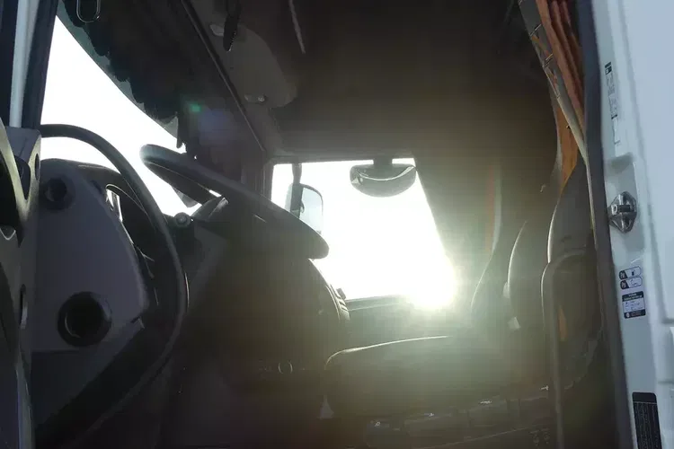 DAF XF 106.480 / LOW DECK / IDEALNY STAN / SUPER SPACE CAB / zdjęcie 19