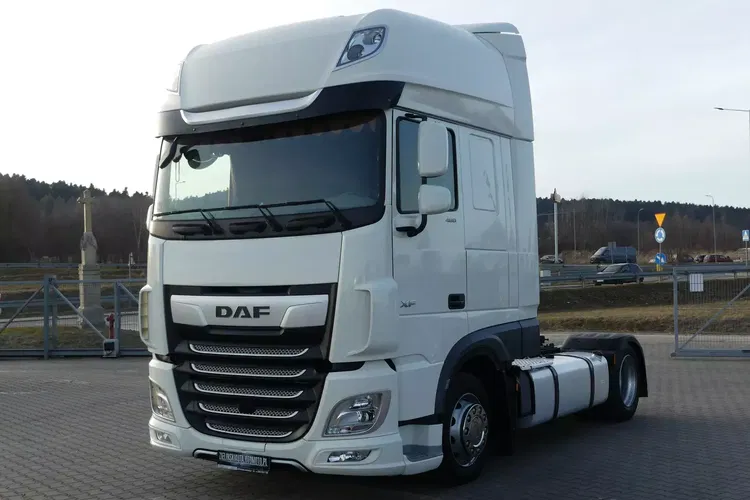 DAF XF 106.480 / LOW DECK / IDEALNY STAN / SUPER SPACE CAB / zdjęcie 2