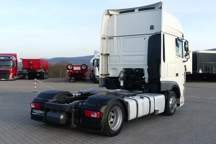 DAF XF 106.480 / LOW DECK / IDEALNY STAN / SUPER SPACE CAB / zdjęcie 8