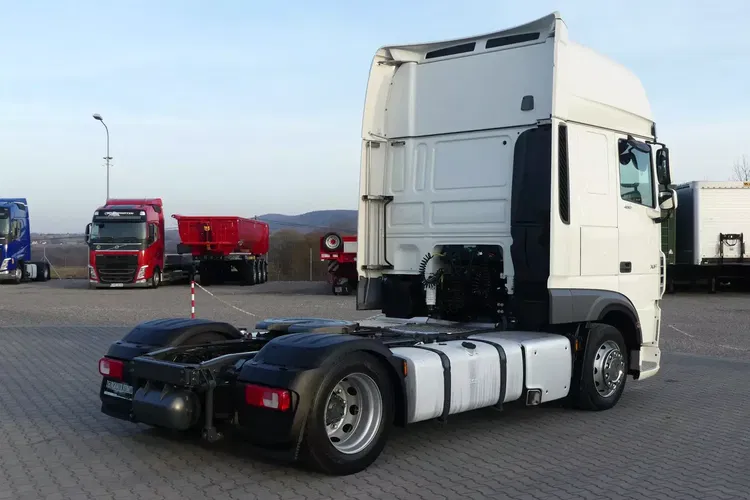 DAF XF 106.480 / LOW DECK / IDEALNY STAN / SUPER SPACE CAB / zdjęcie 9