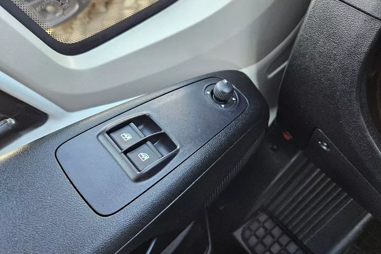 Peugeot boxer Kontener 8 ePAL 64999zł NETTO 2.0 HDi/165KM zdjęcie 18
