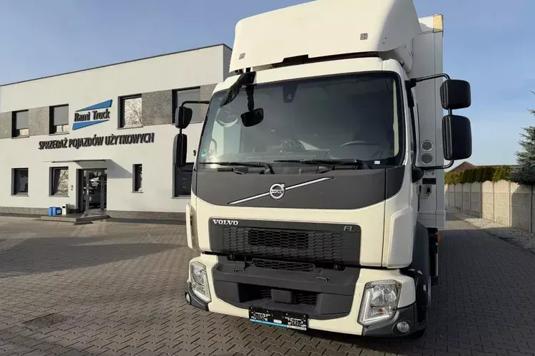 Volvo FL 16.250/ 19 PALET/ Ładownośc 6 ton/ na poduszkach zdjęcie 3