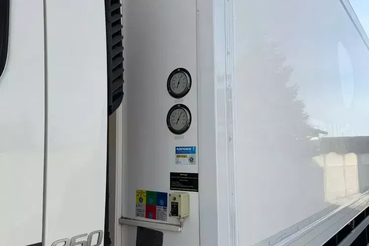 Volvo FL 16.250/ 19 PALET/ Ładownośc 6 ton/ na poduszkach zdjęcie 6