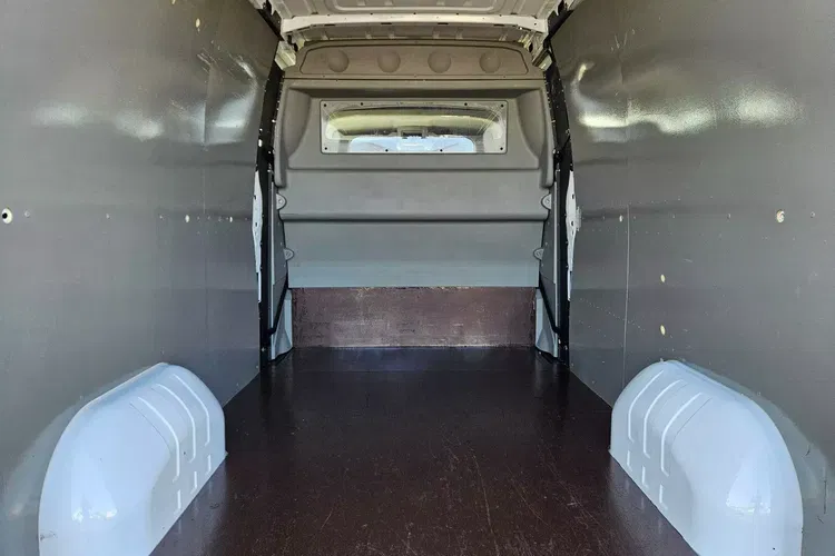 Renault Master L3H2 89999zł Netto Brygadówka 7 osób 2.3 dCi/150KM zdjęcie 16