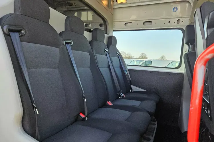 Renault Master L3H2 89999zł Netto Brygadówka 7 osób 2.3 dCi/150KM zdjęcie 32