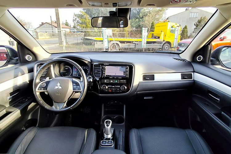 Mitsubishi Outlander 4x4 Xenon Navi Skóry Gwarancja zdjęcie 12