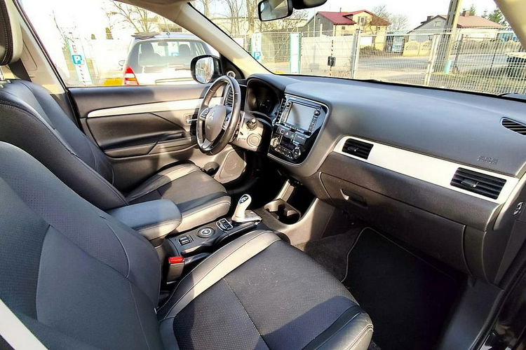Mitsubishi Outlander 4x4 Xenon Navi Skóry Gwarancja zdjęcie 13
