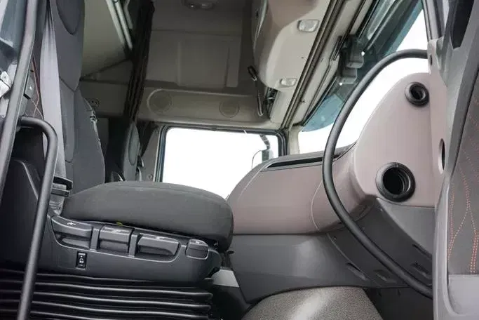 DAF / XF / 480 / ACC / EURO 6 / ZESTAW PRZEJAZDOWY 120 M3 zdjęcie 8