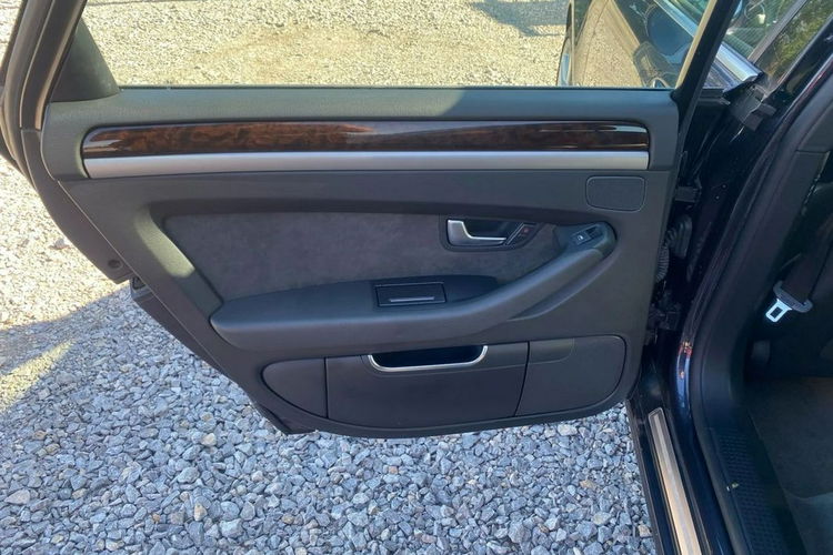 A8 Audi A8 D3 3.0 II lifting TDI 230KM automat QUATTRO zdjęcie 23