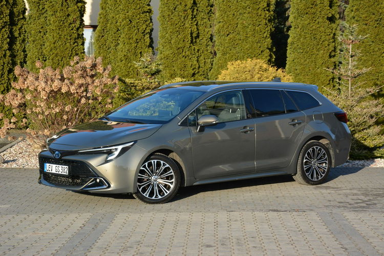 Toyota Corolla Lift FullLed RadarAcc BLIS As.Pasa Navi Kamera KeylessGo Aso Alu17" zdjęcie 10