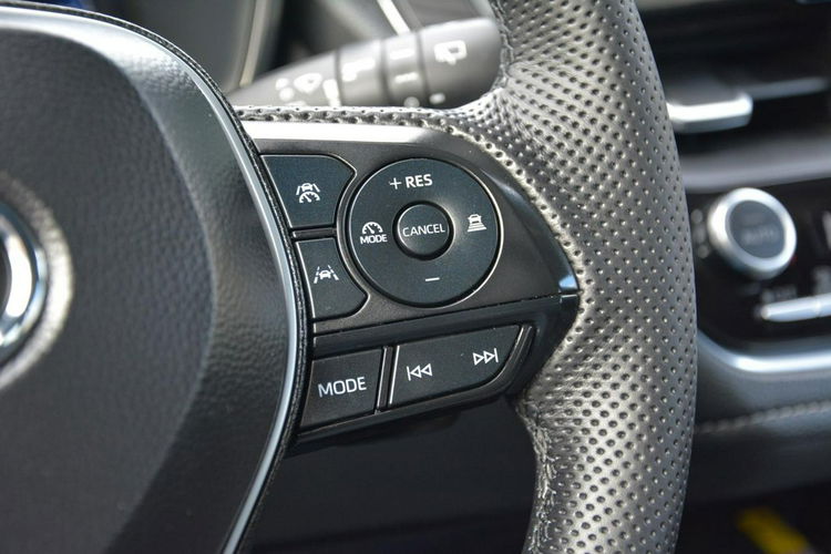 Toyota Corolla Lift FullLed RadarAcc BLIS As.Pasa Navi Kamera KeylessGo Aso Alu17" zdjęcie 24