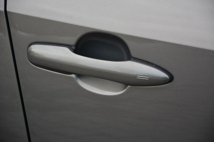 Toyota Corolla Lift FullLed RadarAcc BLIS As.Pasa Navi Kamera KeylessGo Aso Alu17" zdjęcie 38