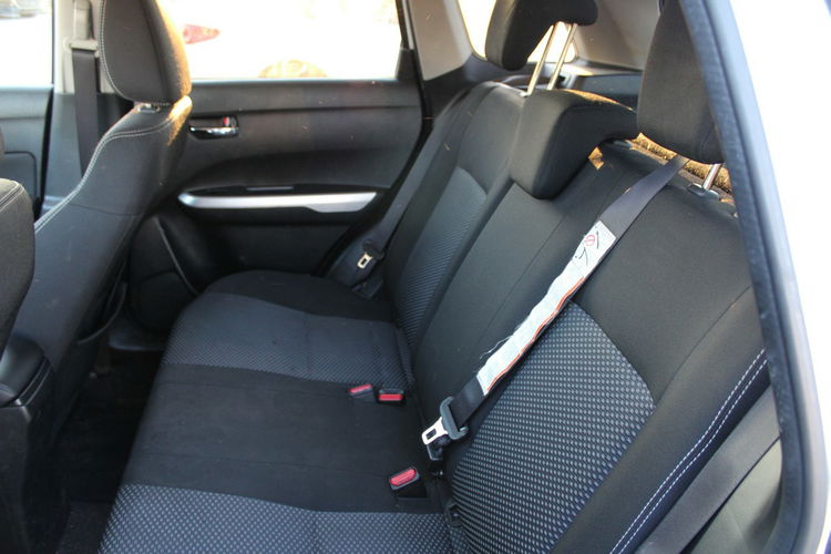 Suzuki Vitara Grzane siedzenia, salon polska, kamera cofania, Faktura Marża zdjęcie 11