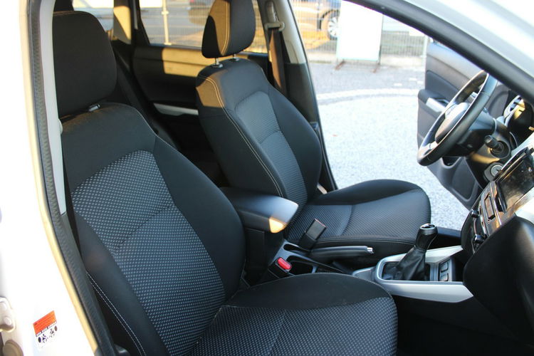 Suzuki Vitara Grzane siedzenia, salon polska, kamera cofania, Faktura Marża zdjęcie 15