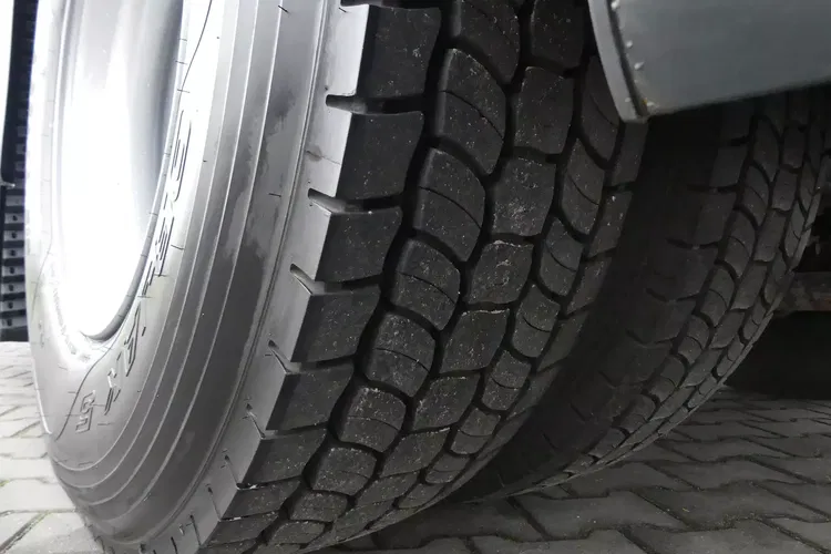 MAN TGA 26.400 6x2 / CHŁODNIA /  / KABINA SYPIALNA / zdjęcie 16