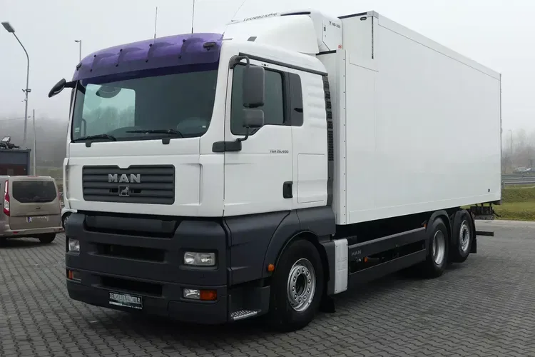 MAN TGA 26.400 6x2 / CHŁODNIA /  / KABINA SYPIALNA / zdjęcie 2