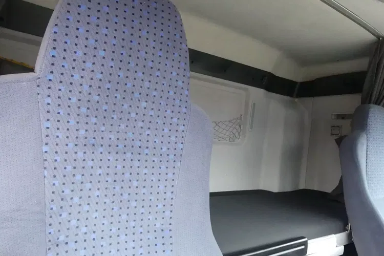 MAN TGA 26.400 6x2 / CHŁODNIA /  / KABINA SYPIALNA / zdjęcie 27