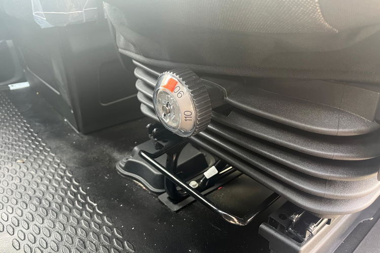 IVECO Daily 35S16H3.0A8 zdjęcie 9