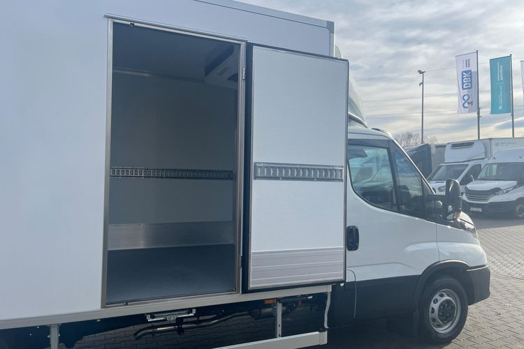 IVECO Daily 35S16H3.0A8 zdjęcie 14