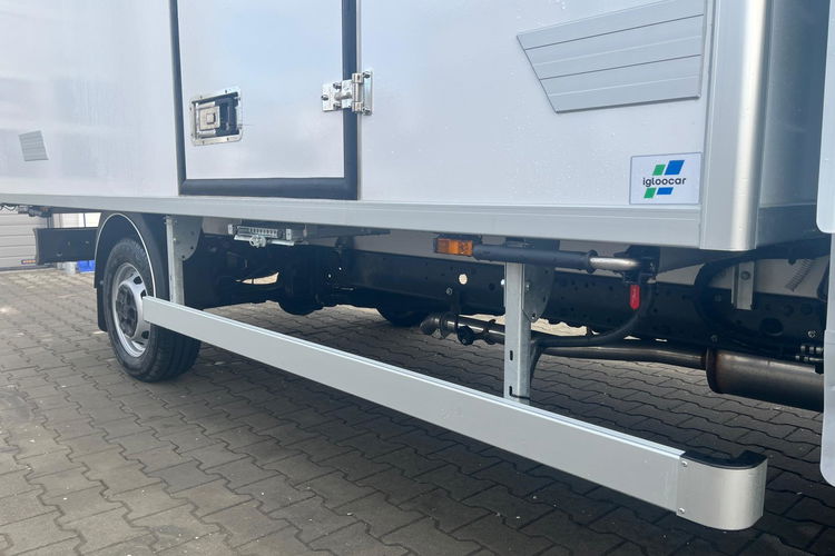 IVECO Daily 35S16H3.0A8 zdjęcie 2