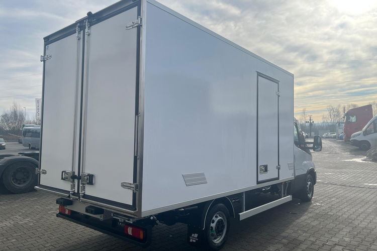 IVECO Daily 35S16H3.0A8 zdjęcie 4